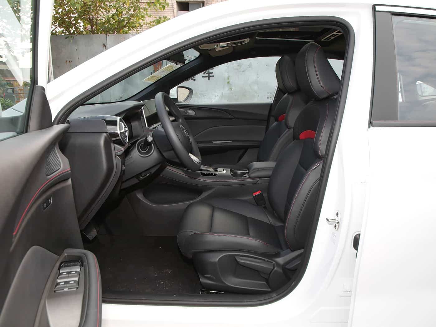MG5 2026 — photo 9