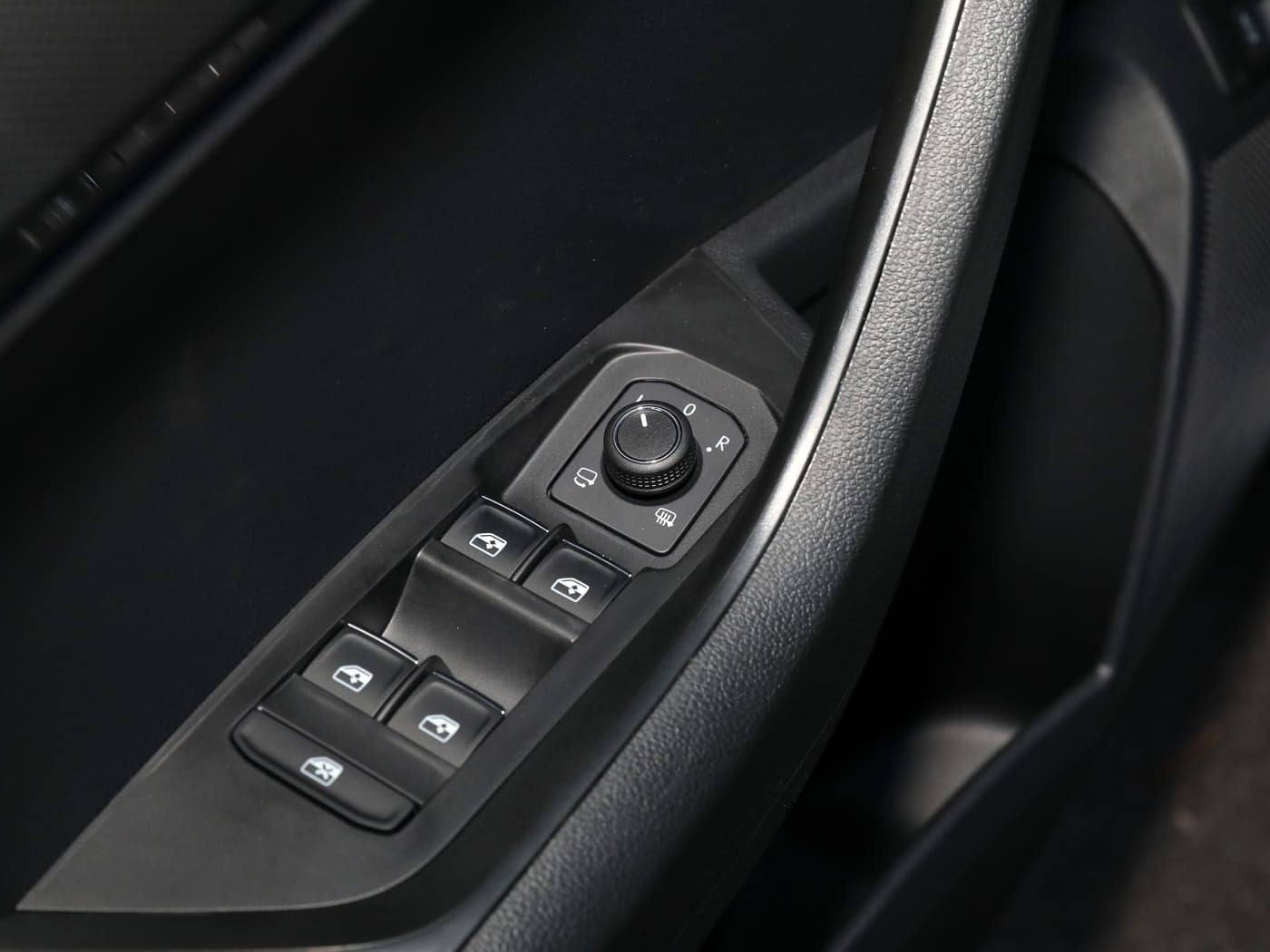 Skoda Karoq 2025 — photo 5