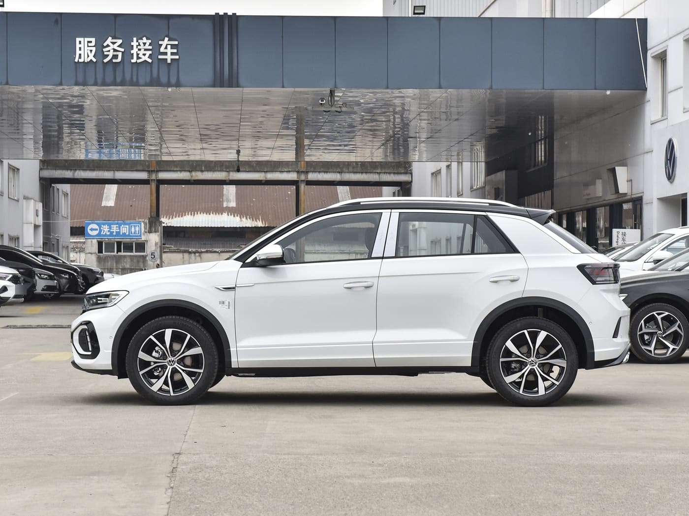 Volkswagen T-Roc 2026 — photo 3